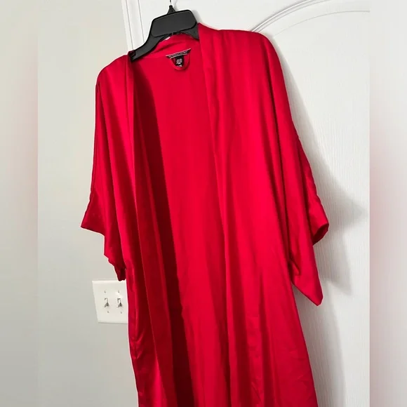 Victoria’s Secret| red satin robe - Picture 3 of 7